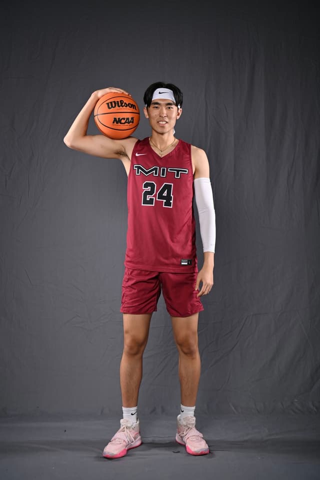 Michael Zhang - MIT Basketball Player