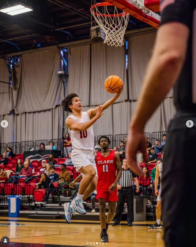 Sam Chen - MIT Basketball Player